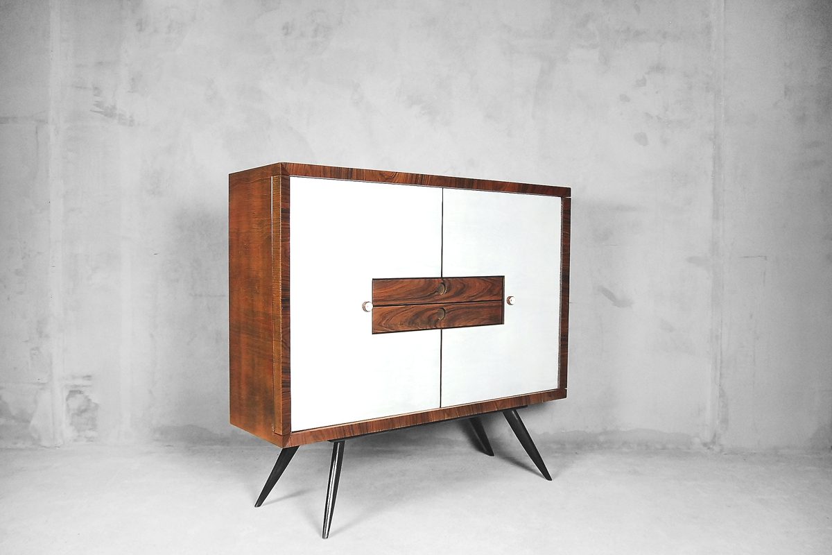 Włoska, palisandrowa szafka z szufladami, lata 50 – Mid-Century Modern design od garage garage