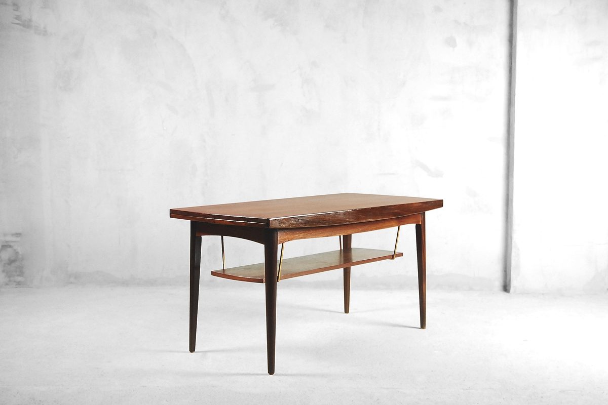 Rozkladany stolik tekowy, Dania, lata 60 – modernistyczny design skandynawski od garage garage