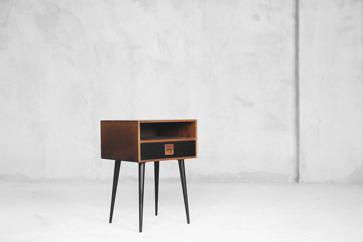 Skandynawski stolik tekowy, vintage lata 60 – Mid-Century Modern design od garage garage