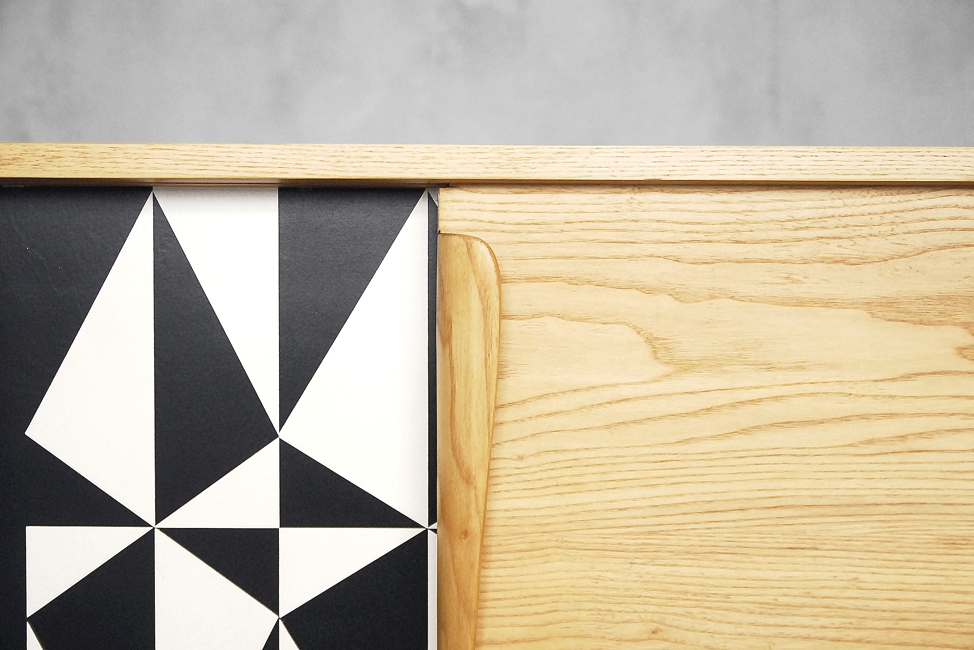 Vintage complete z malaturą: sideboard & cabinet, lata 60 – Mid Century Modern design eskandynawski od garage garage
