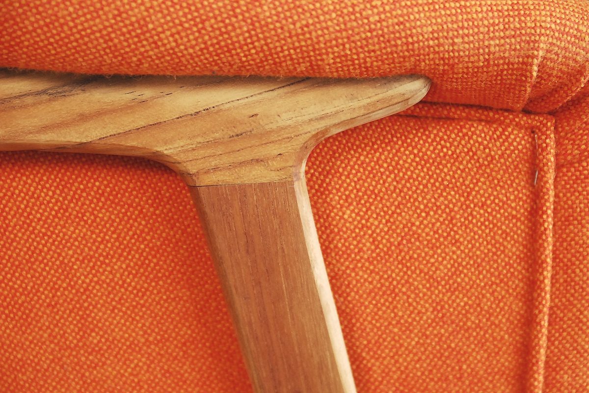 Pomarańczowy fotel Master, proj. T. Afdal – skandynawski design Mid-Century Modern od garage garage