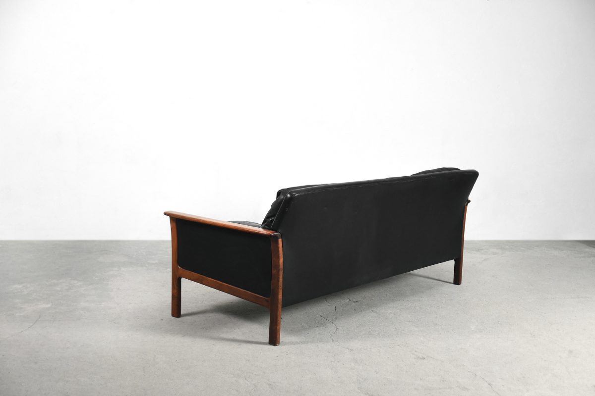 Skórzana sofa palisandrowa, Anderssons, Szwecja, lata 60 – Vintage Mid-Century Modern design od garage garage