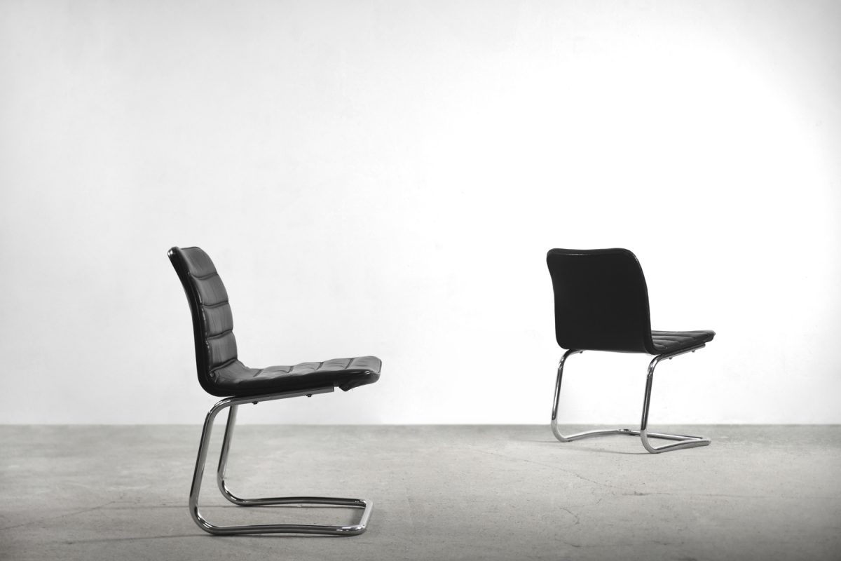 Skórzane fotele vintage Pol International – Mid-century Modern design od garage garage