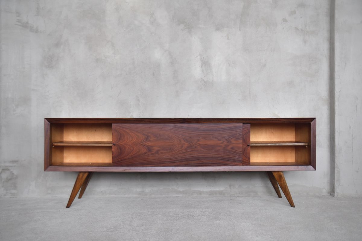 Modernistyczny sideboard palisandrowy, lata 60 - Mid-Century Modern design od garage garage