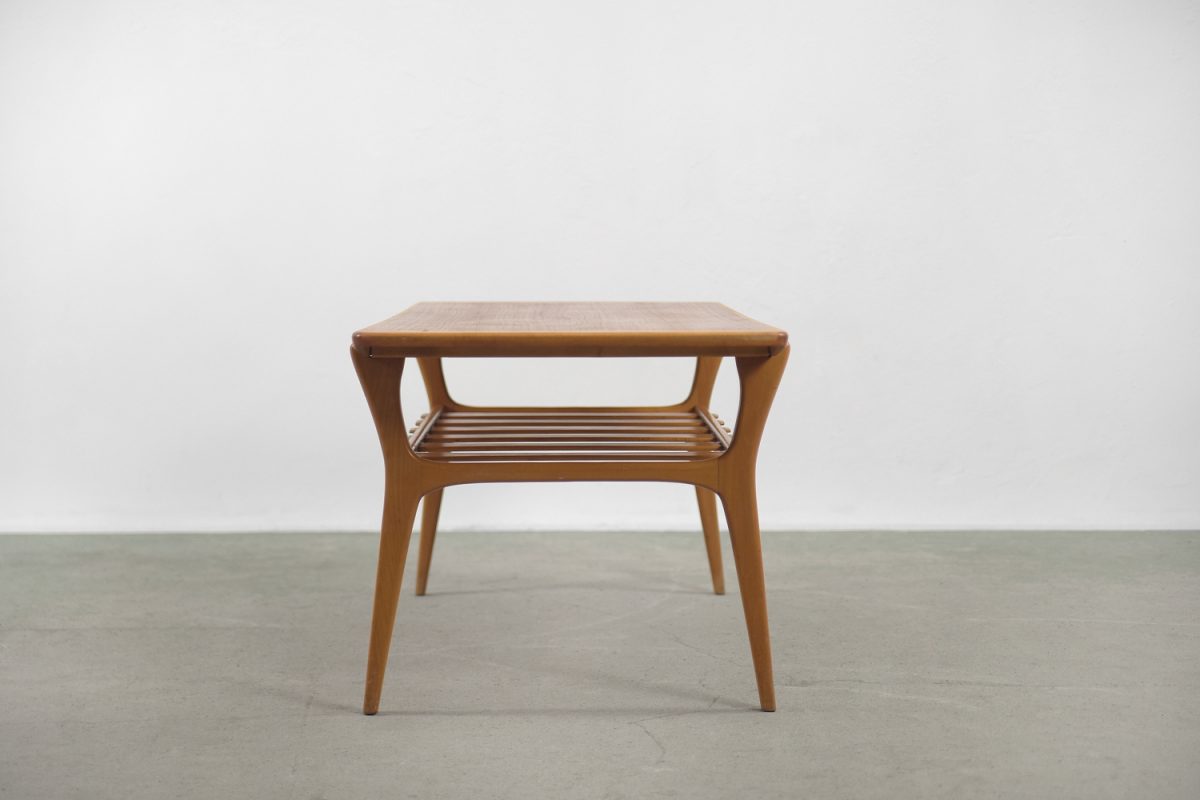 Modernistyczny, skandynawski stolik kawowy z półką, lata 60 - Mid-Century Modern design od garage garage