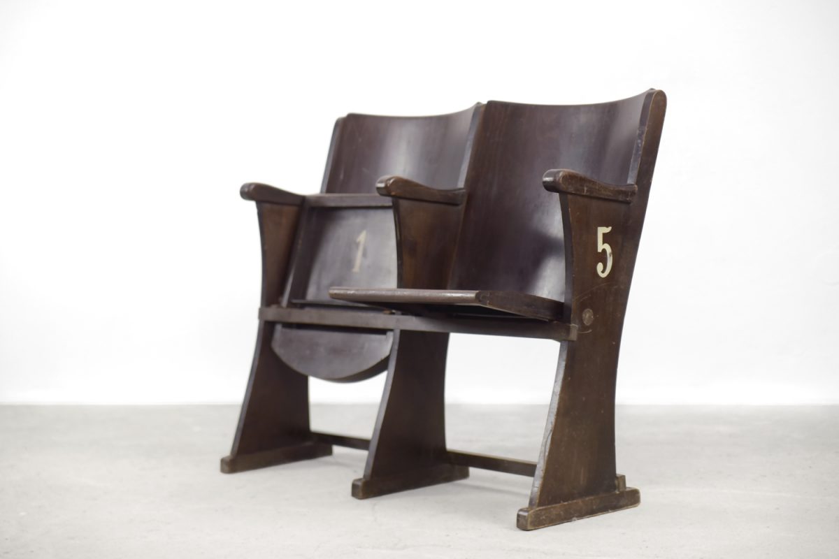 Drewniane krzesła kinowe, Czechosłowacja, lata 30. - Industrial Vintage design od GARAGE GARAGE