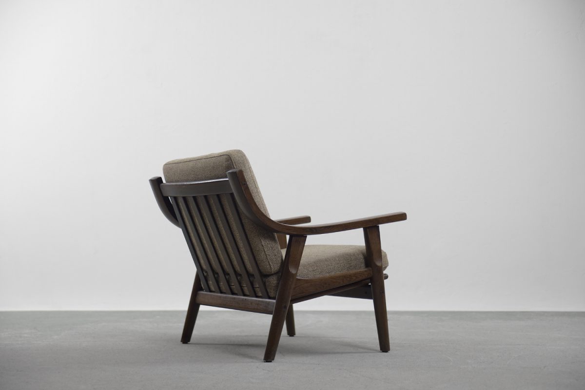 Komplet wypoczynkowy sofa + fotel GE-530, proj. Hans J. Wegner dla Getama, Dania, lata 60. - Mid-Century Modern design by GARAGE GARAGE