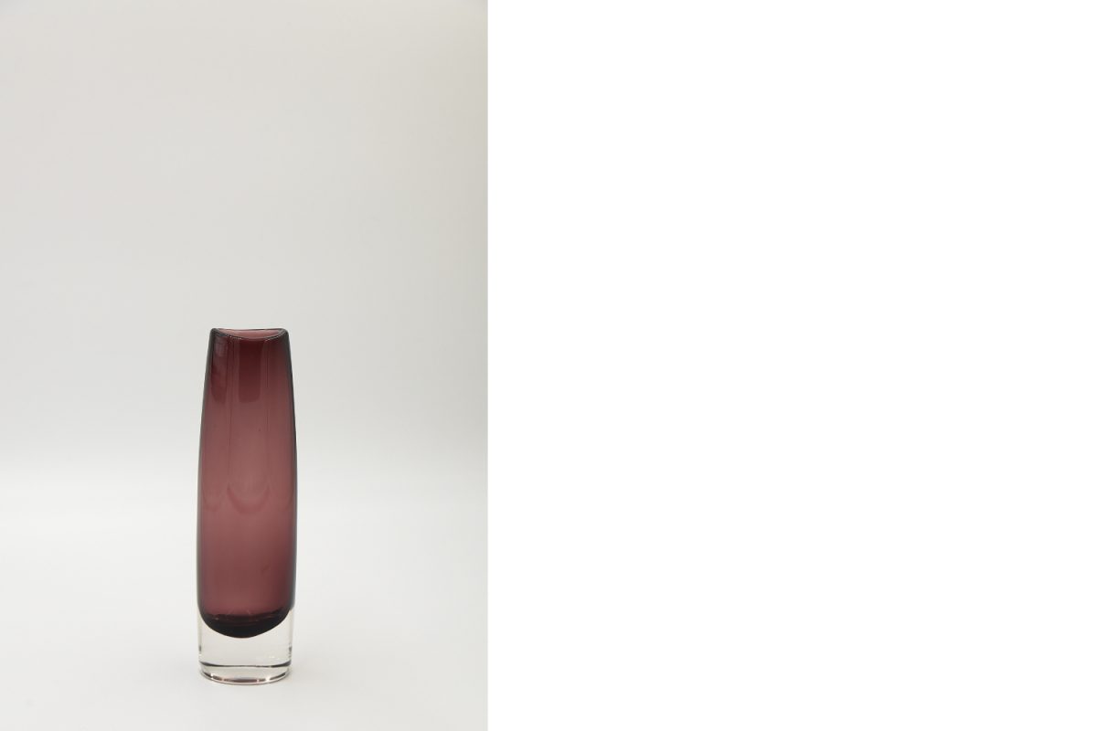 Śliwkowy wazon szklany Sommerso, Skandynawia, lata 50. - Mid-Century Modern design od GARAGE GARAGE
