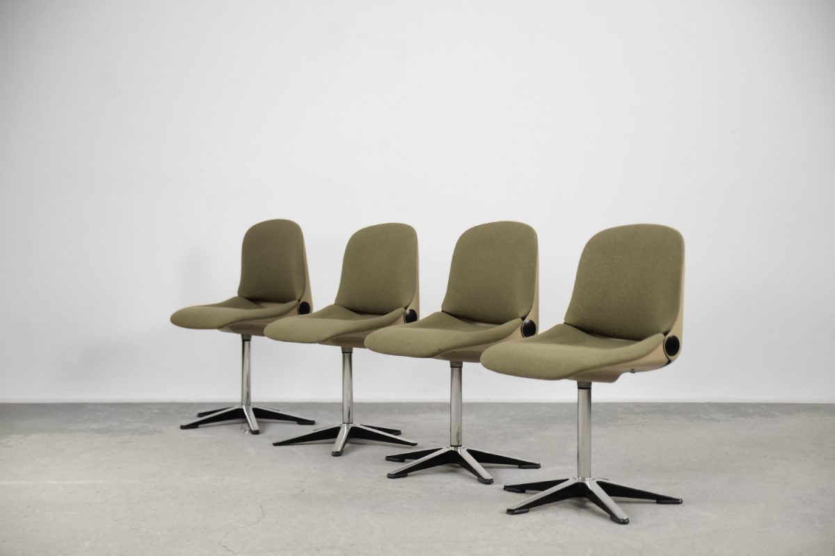 Komplet 4 krzeseł Space Age model 232, proj. Wilhelm Ritz dla Wilkhahn, Niemcy, lata 70. - Mid-Century Modern design by GARAGE GARAGE