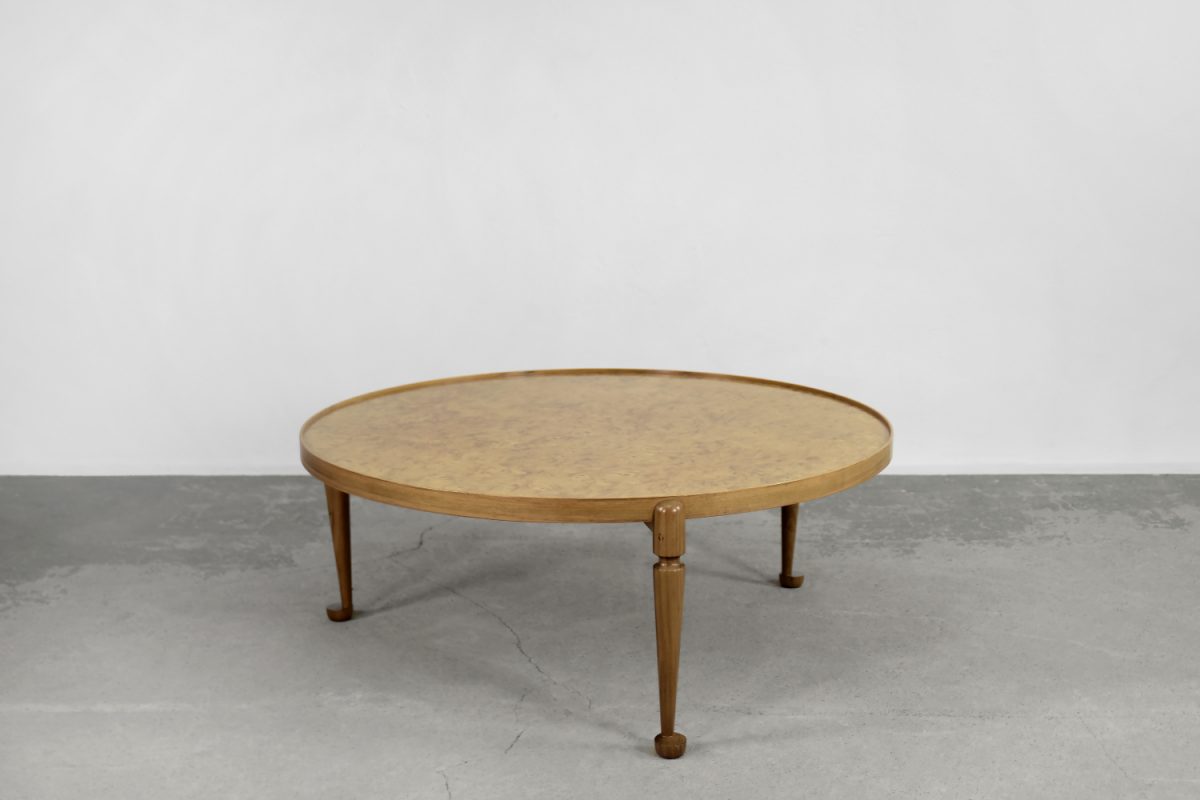 Okrągły stolik 2139, proj. Josef Frank dla Svenskt Tenn, Szwecja, 1952 - Mid-Century Modern design od GARAGE GARAGE