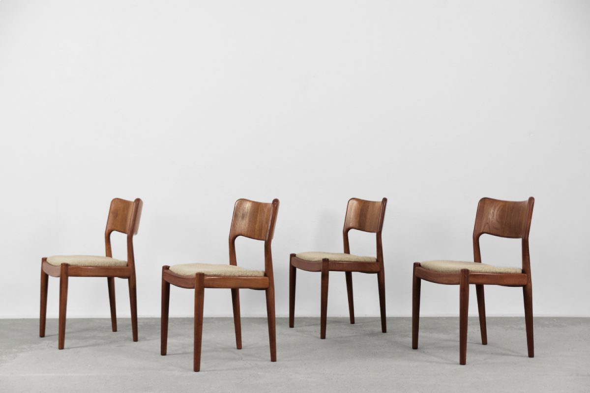 Komplet 4 krzeseł, Glostrup Møbelfabrik, Dania, lata 60. - Mid-Century Modern design od GARAGE GARAGE
