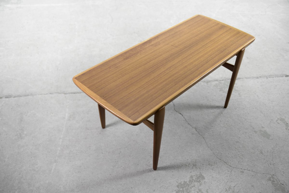 Tekowy stolik kawowy, Szwecja, lata 60. - Mid-Century Modern design by GARAGE GARAGE