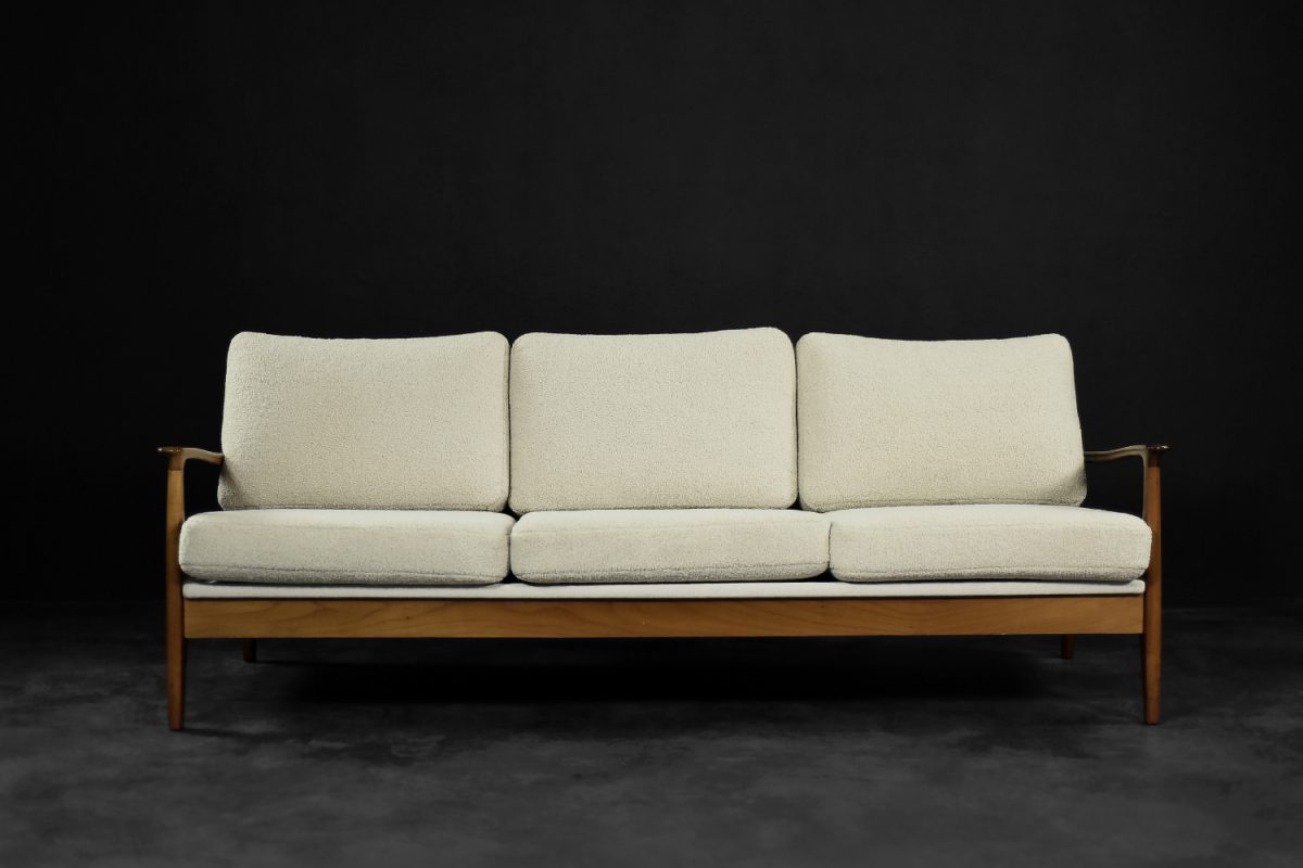 Elegancka trzyosobowa sofa rozkładana, proj. Eugen Schmidt dla Soloform, Niemcy, lata 60. - Mid-Century Modern design by GARAGE GARAGE