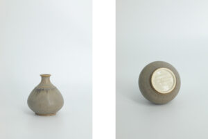 Komplet 2 pistacjowych wazonów ceramicznych – proj. Gunnar Borg dla Gunnars Keramik Höganäs – Szwecja – lata 60