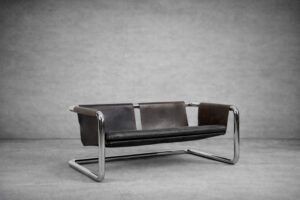 Brutalistyczna sofa skórzana – lata 50