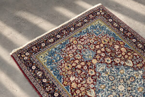 Dywan orientalny Isfahan, Persja/Iran, lata 40. - Orient design od GARAGE GARAGE