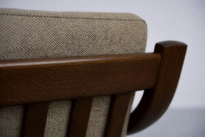 Komplet wypoczynkowy sofa + fotel GE-530 – proj. Hans J. Wegner dla Getama – Dania – lata 60