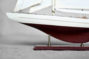 Drewniany model jachtu J-Class Ranger J5 – Skandynawia – lata 60