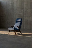 Wysoki fotel Per – proj. Inge Andersson dla Bröderna Andersson – Szwecja – lata 60