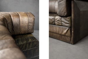 Dwuosobowa brutalistyczna skórzana sofa z funkcją spania, Niemcy, lata 70. - Brutalizm design od GARAGE GARAGE