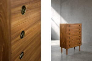 Wysoka tekowa komoda typu Highboy z szufladami, Dania, lata 60. - Mid-Century Modern design od GARAGE GARAGE
