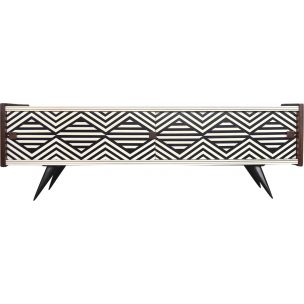 Orzechowy sideboard z czarno-białą malaturą – Holandia – lata 60
